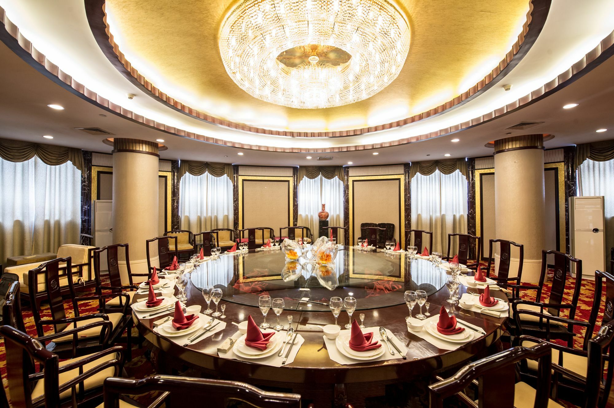 Hongyi Hotel Ухань Екстер'єр фото